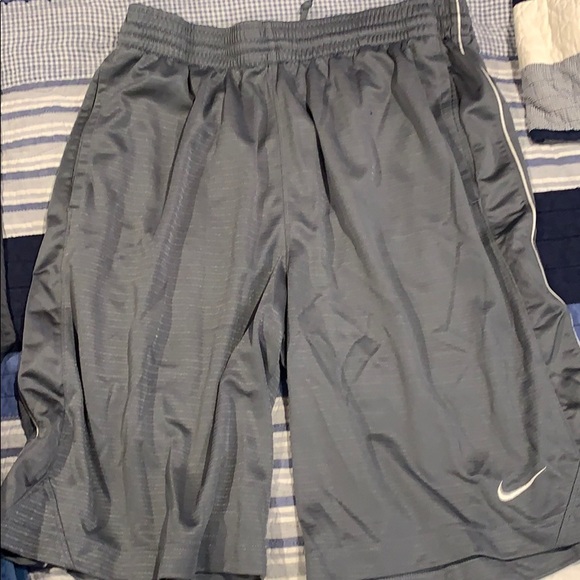 Nike shorts - Picture 1 of 2